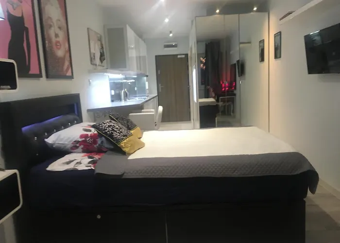 Serafitek דירה *